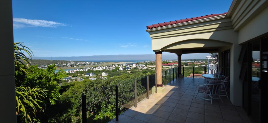 4 Bedroom Property for Sale in Stilbaai Wes Western Cape